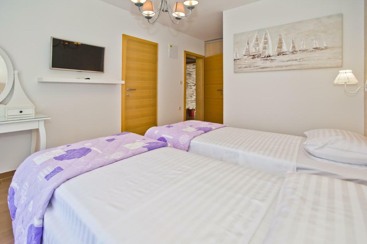 Island Hvar Seaside Villa Levanda With Beach, Pool & Seaview Hvar Town Bagian luar foto