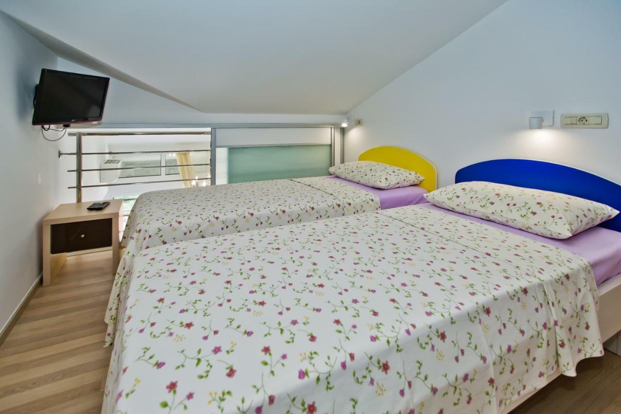 Island Hvar Seaside Villa Levanda With Beach, Pool & Seaview Hvar Town Bagian luar foto
